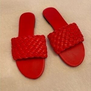 FIRE ENGINE RED BRAIDED WOMENS SLIDES SZ 40